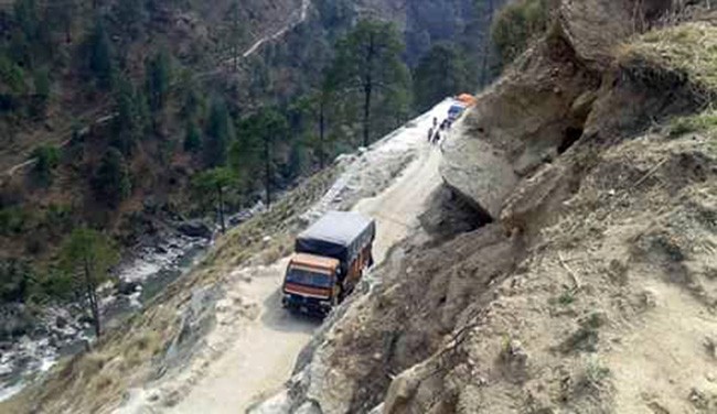 कर्णाली राजमार्गको कालीकोट सडक खण्ड अवरुद्ध