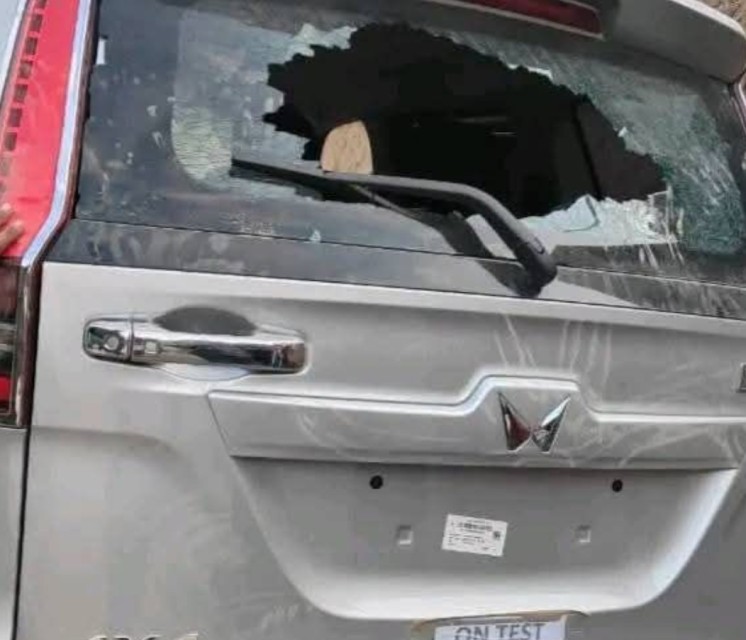 जुम्ला तिला गाउँपालिकाको नयाँ स्कार्पियोमा तोडफोड