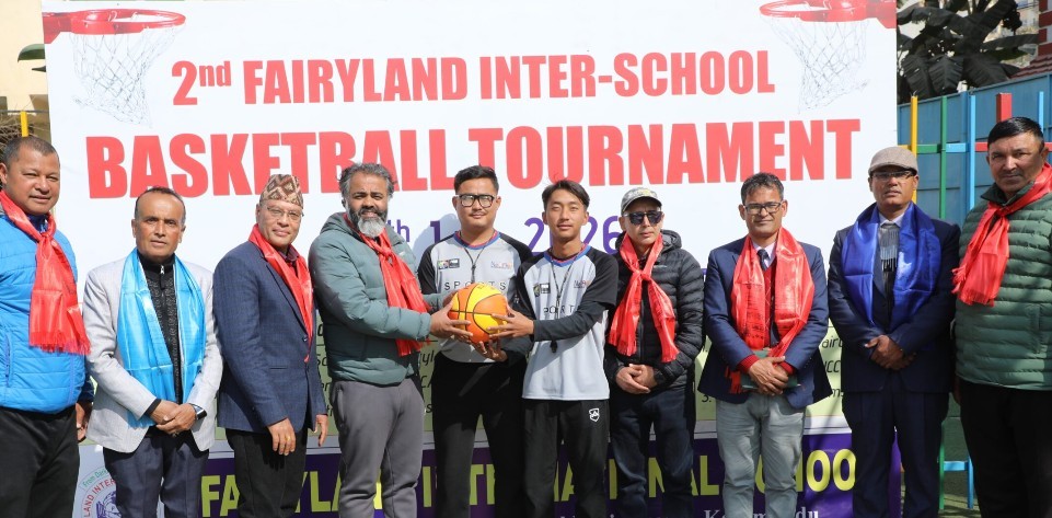 आयोजक फेरिल्यान्डको सफल सुरुआत