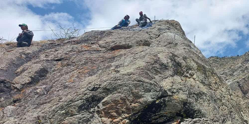  विष्फोटक अभावका कारण रोकियो, हिल्सा सडक निर्माण 