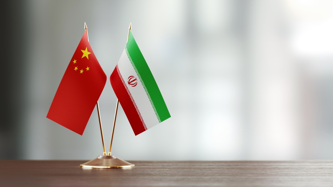 इरानबाट ‘जतिसक्दो छिट्टै’ बाहिर निस्कन आफ्ना नागरिकलाई चीनको आग्रह