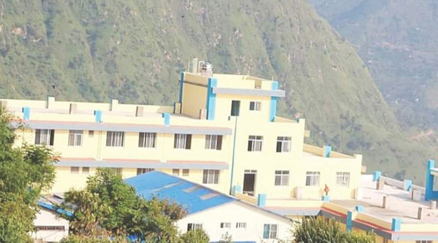 जिल्ला अस्पताल कालीकोटमा विशेषज्ञ चिकित्सा सेवा पुनः सञ्चालनमा