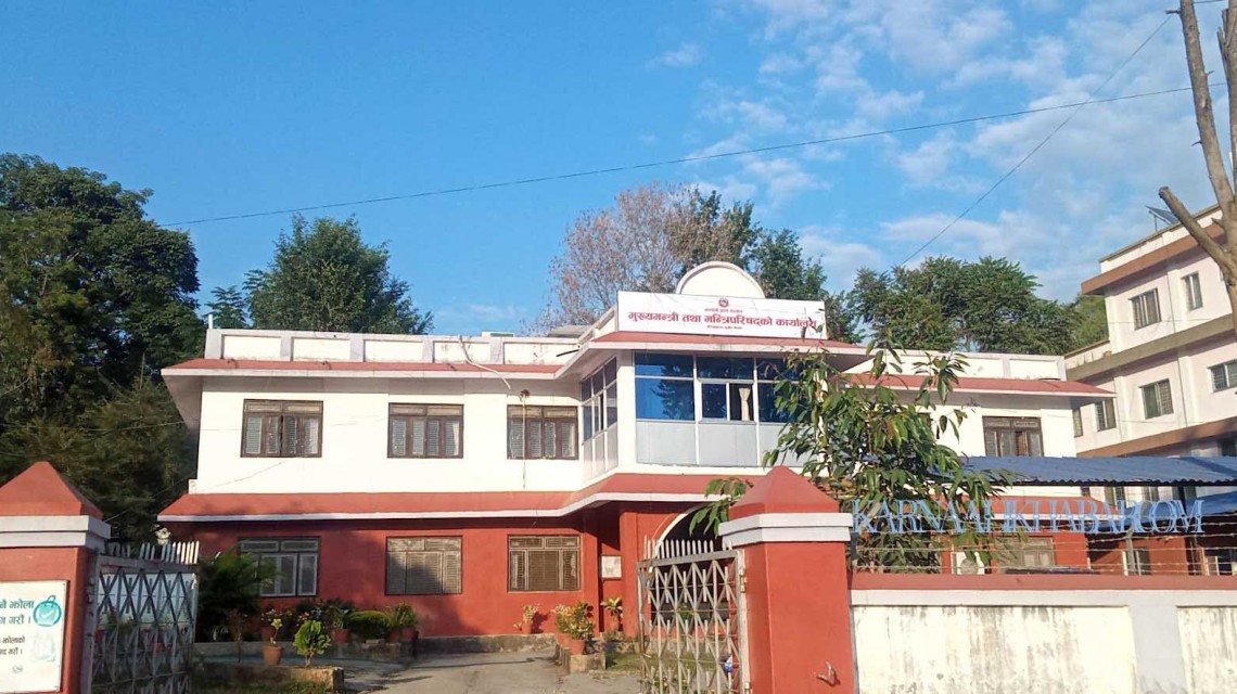 कर्णालीमा मन्त्रिपरिषद् विस्तार एक हप्ता लम्बियो