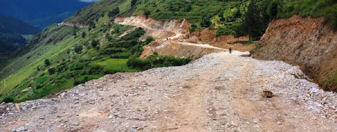 कर्णाली राजमार्गका पाँच रुग्ण ठेक्का तोड्न सूचना जारी