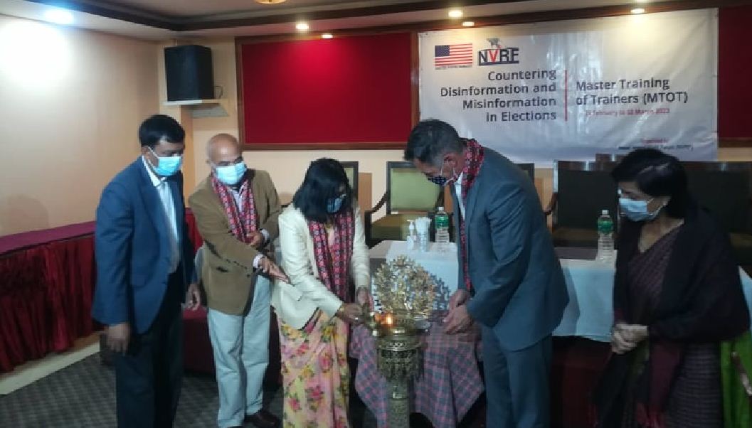 मुलुक निर्वाचनमय भएको छ : आयुक्त