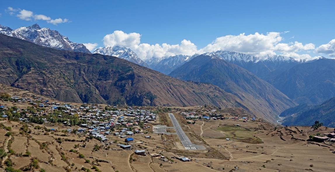 हुम्लामा बाथरोगले थलिएका वृद्धवृद्धाको उपचार