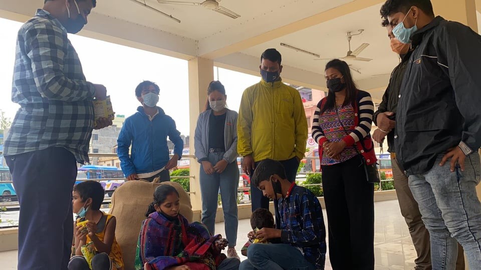 सुर्खेत चौकुनेका दम्पती विराटनगरमा अलपत्र