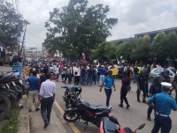 कर्णालीमा मुख्यमन्त्री कार्यालय अगाडि जेन–जीको शान्तिपूर्ण प्रदर्शन