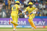 चेन्नईले मुम्बईलाई दियो २०८ रनको लक्ष्य