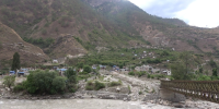 पानी पर्‍यो भने रातभर निन्द्रा लाग्दैन, बच्चाहरुले घर छोडेर जाउँ भन्छन्, जाने ठाउँ छैन