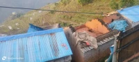 अछाममा भीषण हावाहुरी, दर्जनौँ घर र संरचनामा क्षति