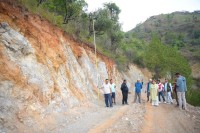 खज्जर अनुरुद्रमा मोटरबाटो पुग्दा स्थानीय उत्साहित 