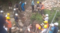 छेडागाडमा गोरेटो बाटो मर्मत गर्दै मनाइयो श्रमिक दिवस