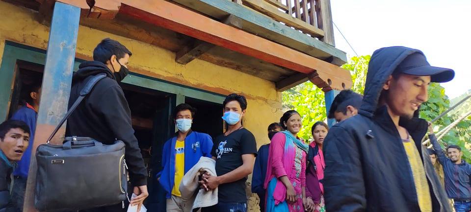 तीन दिन पैदल हिँडेर नागरिकता लिनुपर्ने दिन गए  