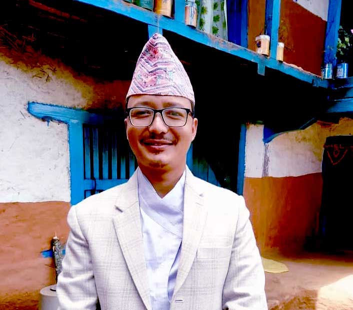 एमाले दुल्लुको अध्यक्षमा ९ प्रतिवद्धता सहित योगीको उम्मेद्धारी