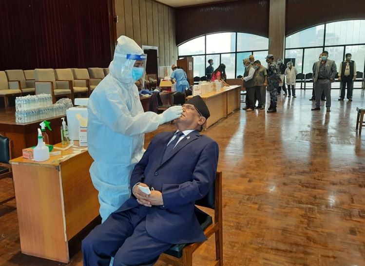 माओवादी केन्द्रका अध्यक्ष प्रचण्डको पीसीआर परीक्षण