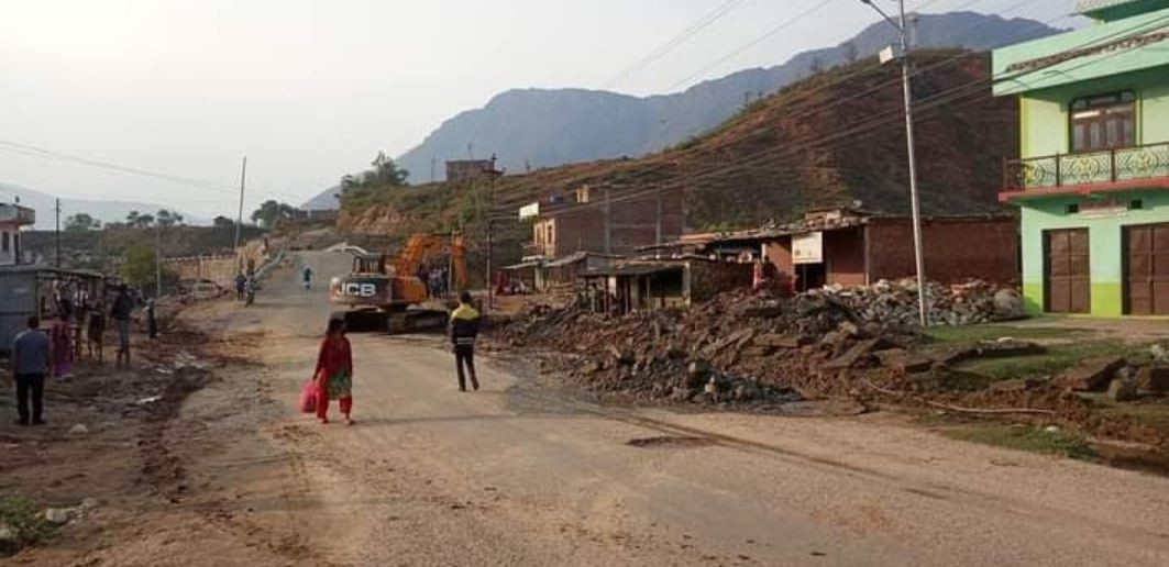 जोखिममा सल्यानको गैरीबजार