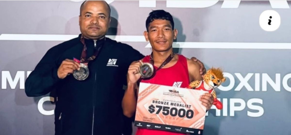 पदक विजेता चन्द्र स्वदेश फिर्ता