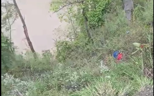 कर्णाली नदीमा खस्यो यात्रुबाहक हायस