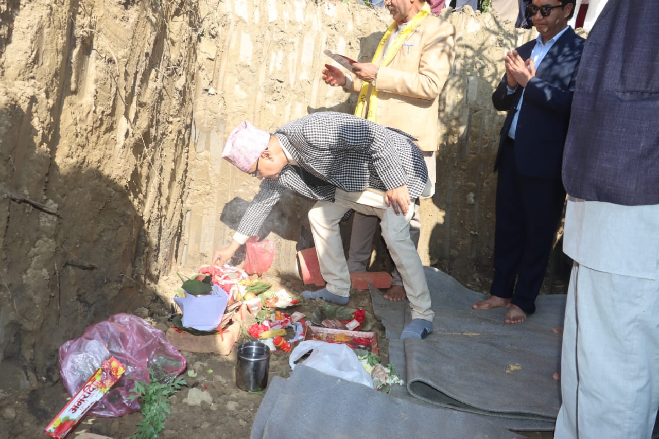 मुख्यमन्त्रीद्वारा मानव सेवा आश्रम सुर्खेतको भवन शिलन्यास
