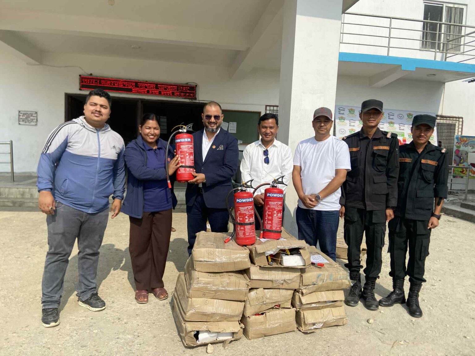 सल्यानका दुई नगरपालिकालाई विपद् व्यवस्थापन सामग्री हस्तान्तरण
