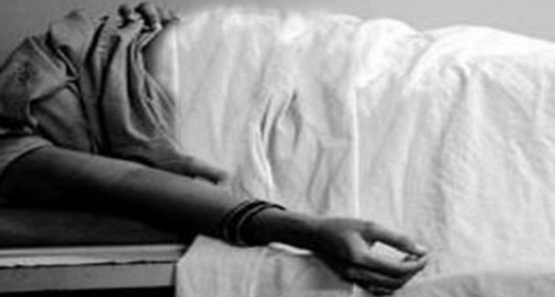 घाँटीमा मासु अड्किएर दानीको मृत्यु