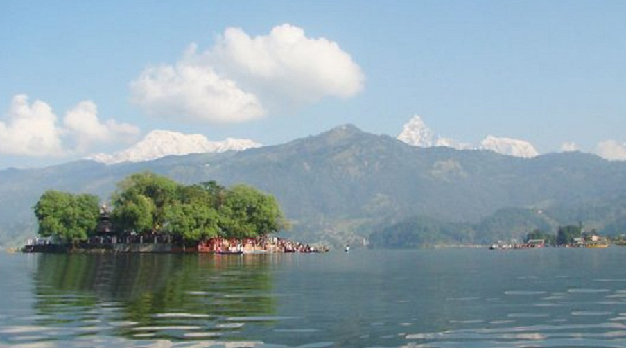 फेवाताल किनारमा चलचित्र महोत्सव