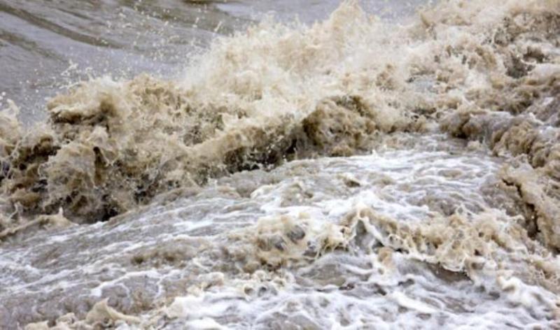 बाढीपहिरोको चपेटामा थाकखोलाको नूनखानी