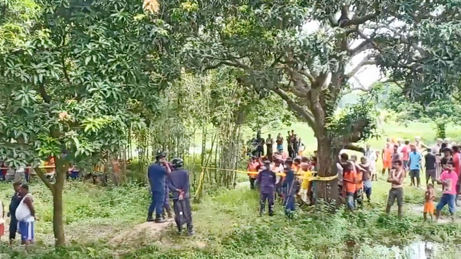 वैदेशिक रोजगारीबाट फर्केका एक युवकले गरे आफ्नै बुवा र श्रीमतीको हत्या