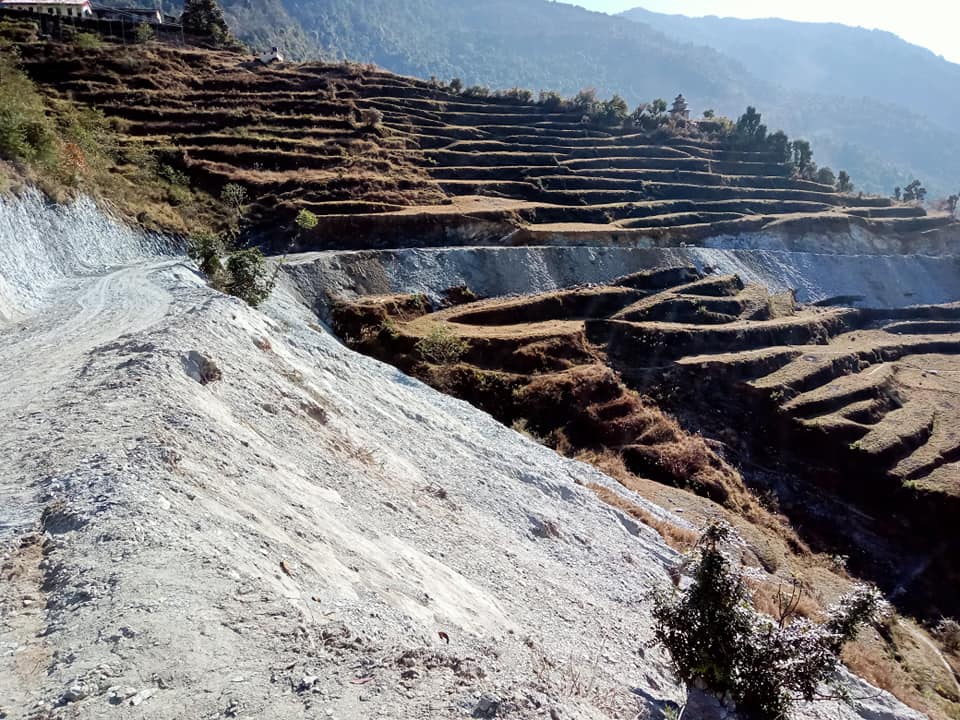 एक दिनको बाटो चार घण्टामा छोट्टियो