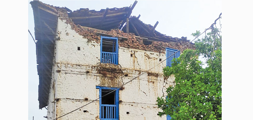 जाजरकोट दरबार : भूकम्पले हल्लायो, हावाहुरीले भत्कायो