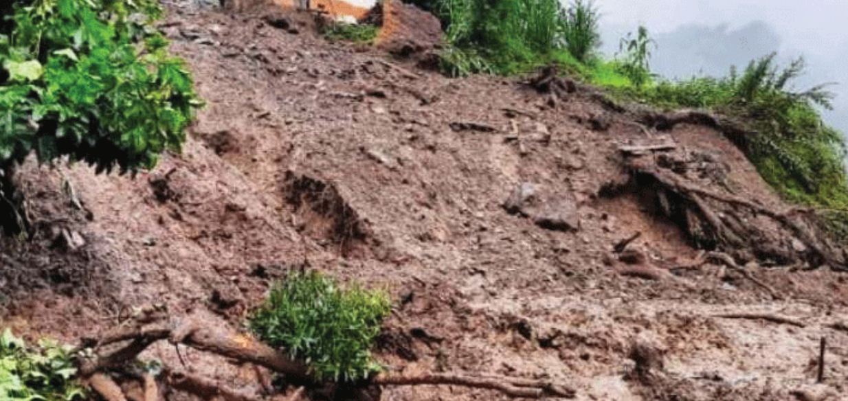 कालिकोटमा पहिरोले लियो युवतीको ज्यान