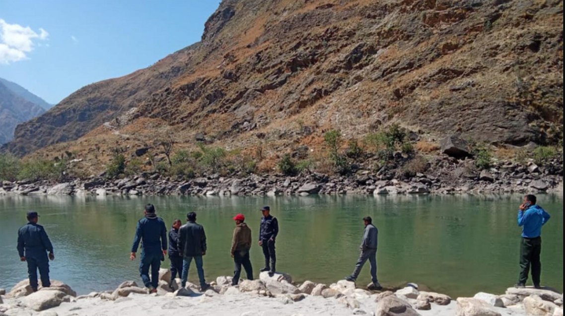 कर्णाली नदी तर्ने क्रममा बेपत्ता मजदुरको शव फेला
