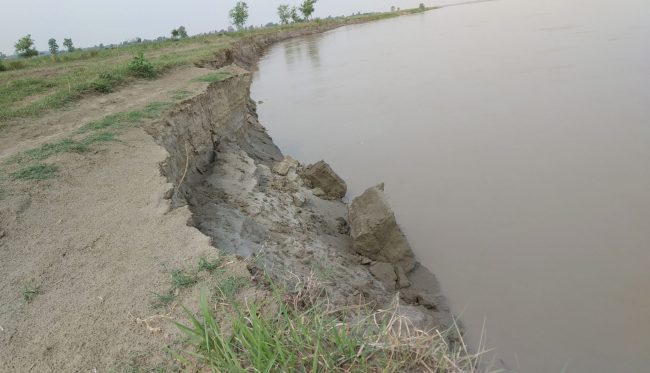 पानीको बहावमा उतारचढाव