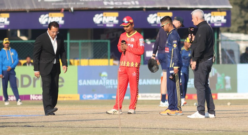 विराटनगर किङ्ग्सले लुम्बिनीविरुद्ध ब्याटिङ गर्दै