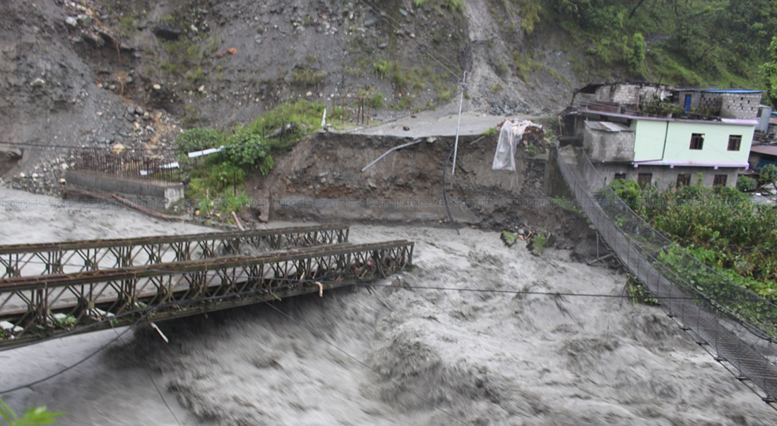 नदी कटानले विद्यालय र उपल्लो तातोपानी बजार उच्च जोखिममा