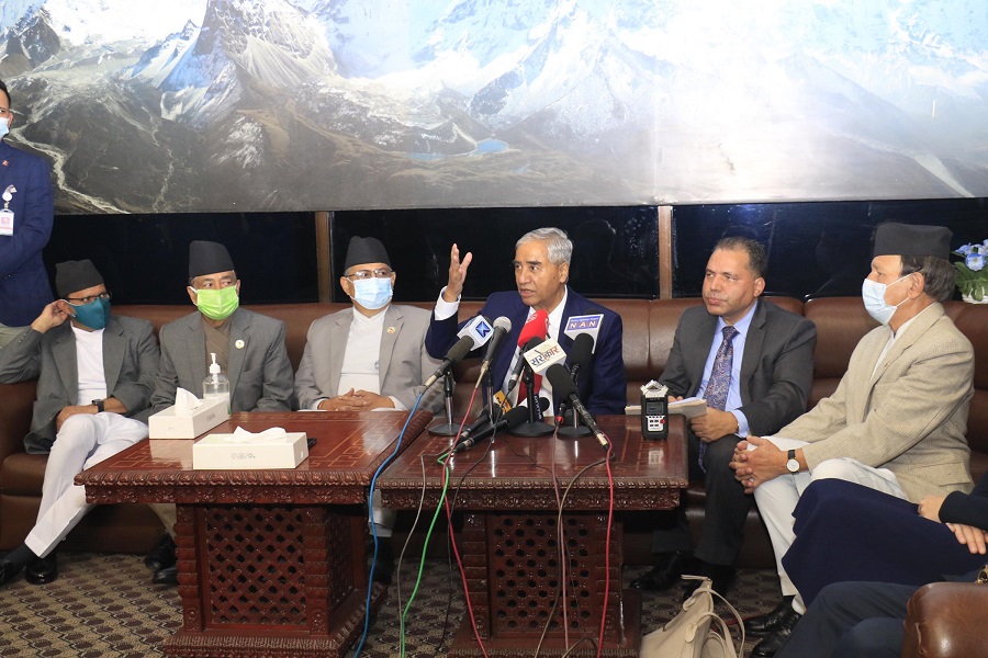 स्वदेश फर्किएलगत्तै प्रधानमन्त्रीले भने ‘गठबन्धन पूरै समय रहन्छ’