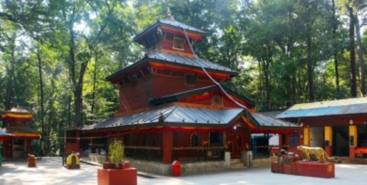 धार्मिक पर्यटकीय क्षेत्र बन्दै सन्तानेश्वर मन्दिर