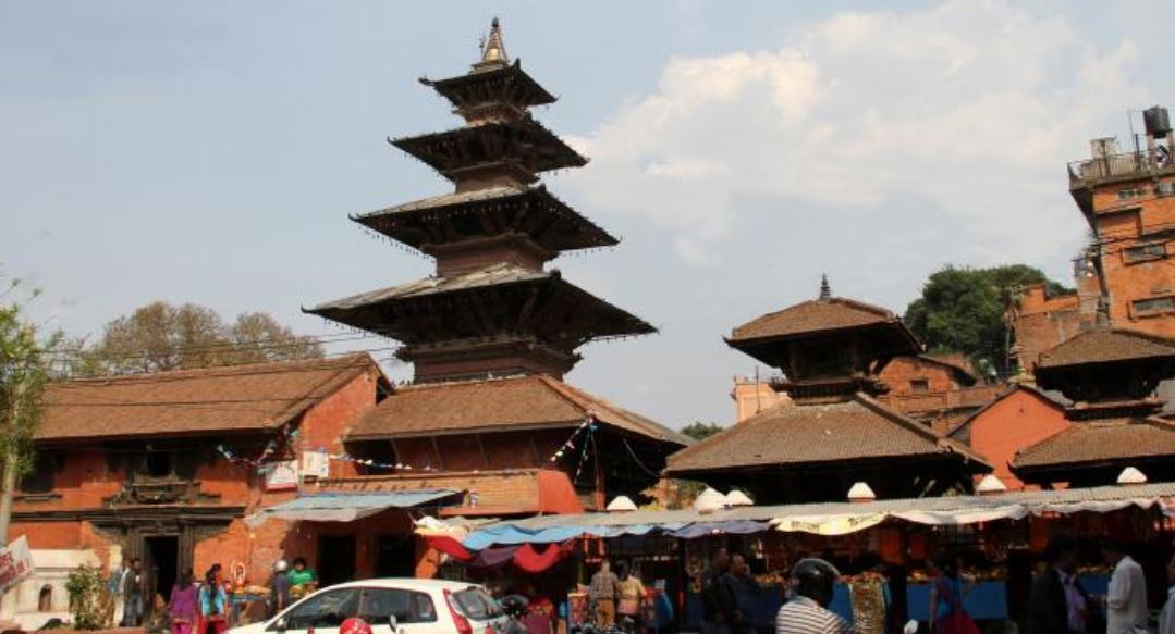 प्रधानमन्त्रीद्वारा कुम्भेश्वर मन्दिरको उद्घाटन