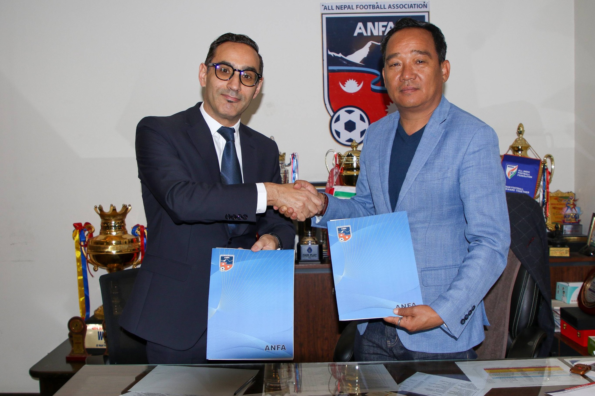 राष्ट्रिय पुरुष फुटबल टोलीको मुख्य प्रशिक्षकमा गुग्लिएल्मो एरेना नियुक्त