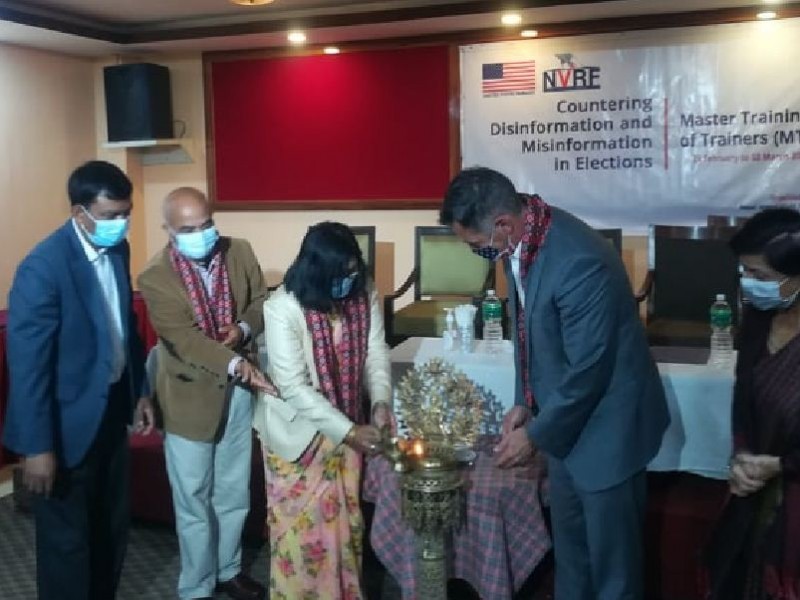 मुलुक निर्वाचनमय भएको छ : आयुक्त