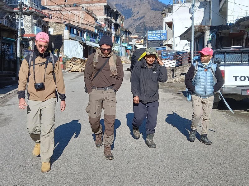 लाङ्टाङ र गोसाइँकुण्ड पदमार्गमा आउन थाले पर्यटक