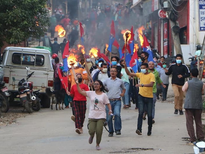 दैलेखमा प्रधानमन्त्री देउवाको पुत्ला दहन