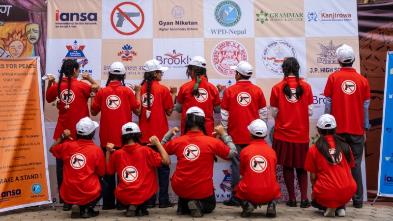 मण्डला थियटरमा बन्दुक हिंसाविरुद्ध कविता वाचन, विद्यार्थीको बुलन्द आवाज