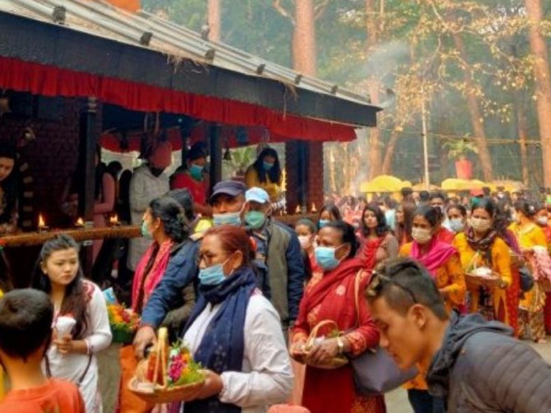 कालिकामा भक्तजनको घुइँचो 