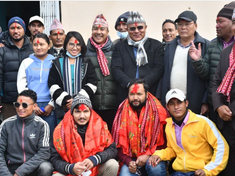 हुम्लाका दुई एमबीबीएस डाक्टर सम्मानीत