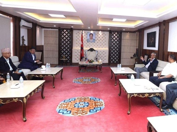 बालुवाटारमा सत्तारुढ गठबन्धनको बैठक जारी