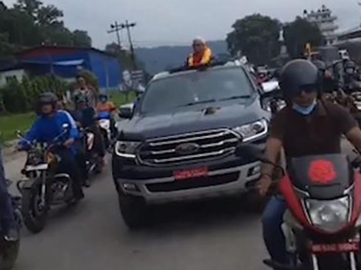 ओली शैलीमै निवर्तमान मुख्यमन्त्री डोरमणि पौडेल निवास फर्किए 