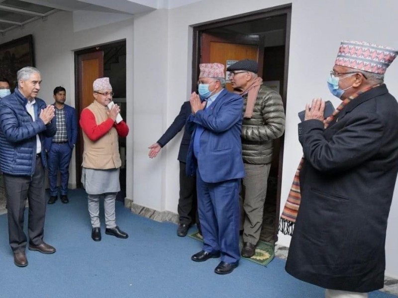 एमसीसीमा सघाउन ओलीलाई प्रधानमन्त्री देउवाको आग्रह