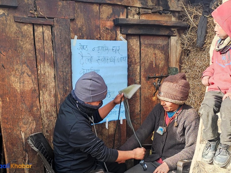 नाम्खा चालामा पहिलो पटक स्वास्थ्यकर्मी पुग्दा... 